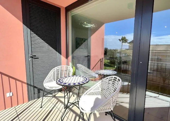 One - Luxurious By Hd