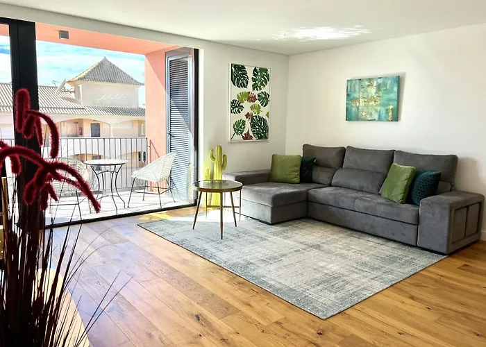 One - Luxurious By Hd *