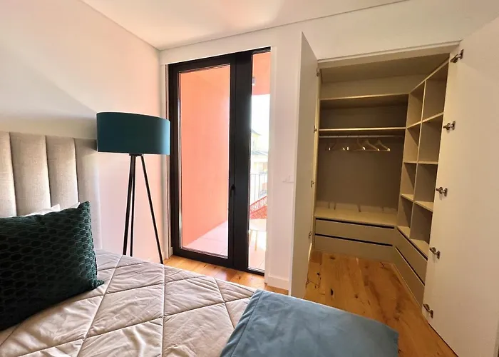 One - Luxurious By Hd