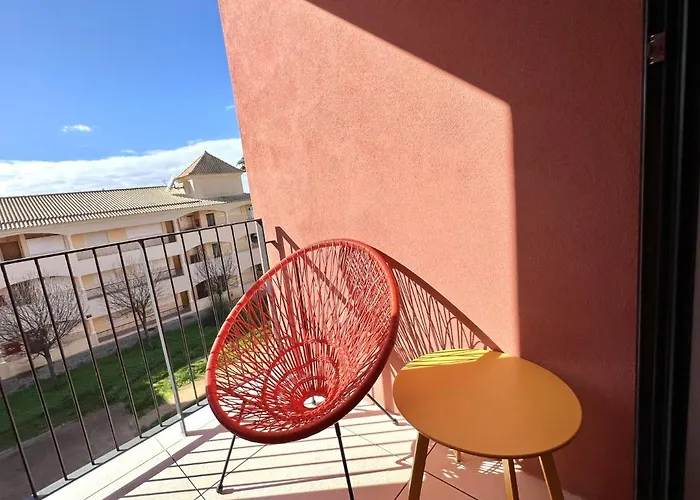 One - Luxurious By Hd