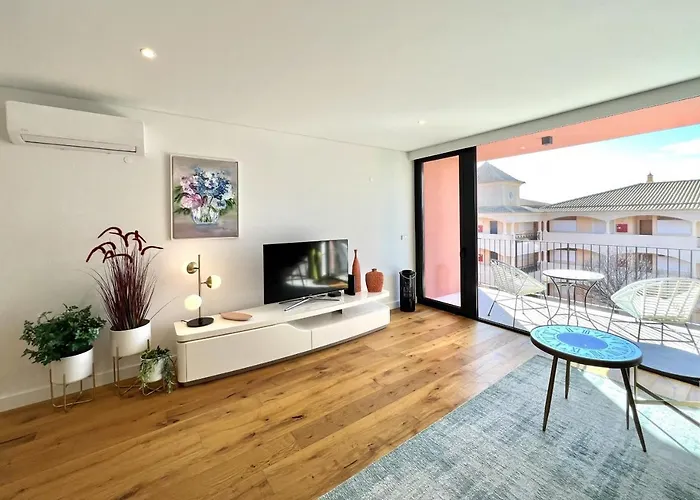 Апартаменты One - Luxurious By Hd