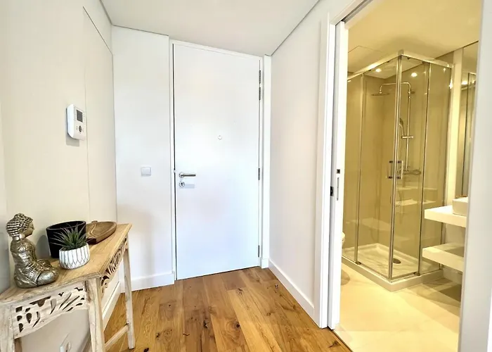 One - Luxurious By Hd Виламура