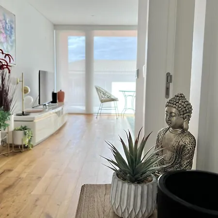 One - Luxurious By Hd