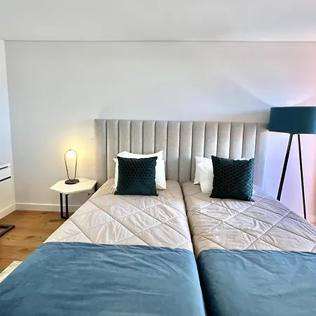 One - Luxurious By Hd