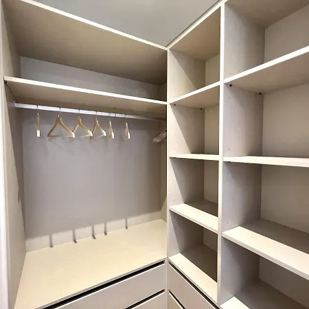 One - Luxurious By Hd *